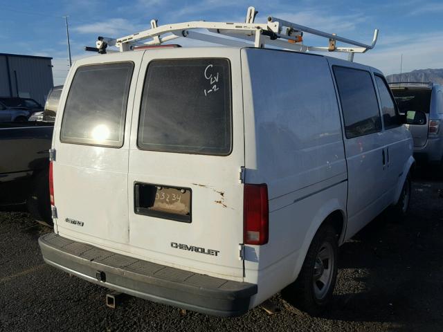 1GCDM19W3YB217559 - 2000 CHEVROLET ASTRO WHITE photo 4