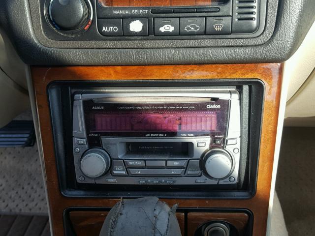 JH4KA7677RC026320 - 1994 ACURA LEGEND LS GREEN photo 9