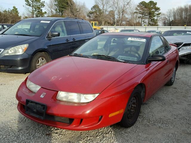 1G8ZP1286YZ134024 - 2000 SATURN SC1 RED photo 2