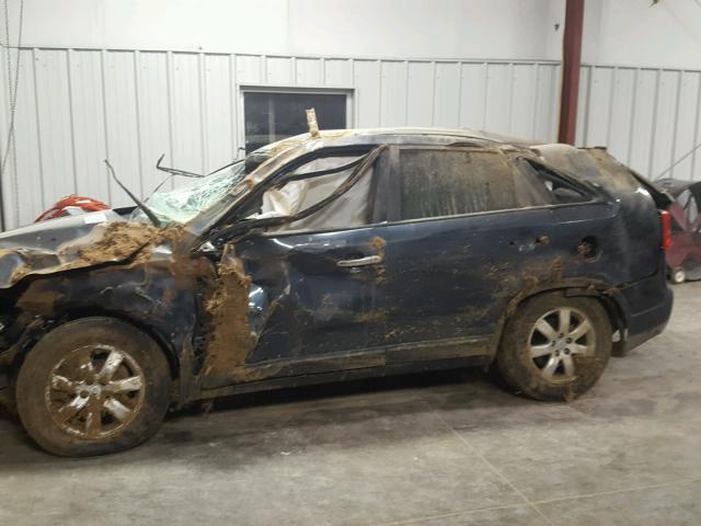 5XYKT4A10BG163839 - 2011 KIA SORENTO BA BLUE photo 10