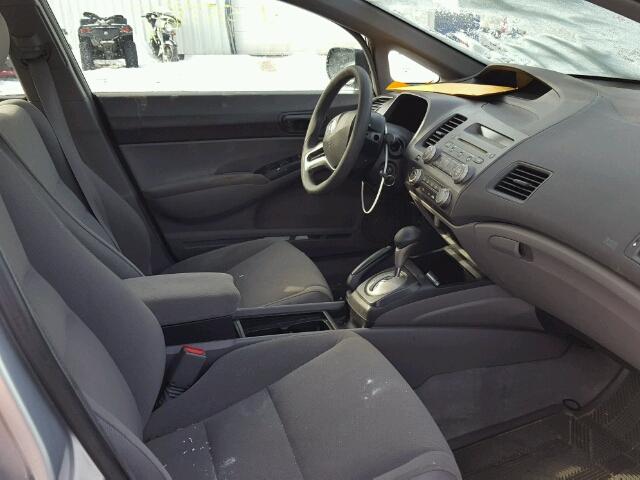 2HGFA16326H020609 - 2006 HONDA CIVIC DX V SILVER photo 5