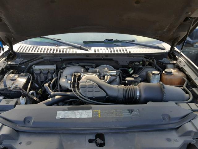 5LMFU27R04LJ21073 - 2004 LINCOLN NAVIGATOR 黑色 照片 7