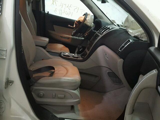 1GKKVSED3BJ272836 - 2011 GMC ACADIA SLT თეთრი ფოტო 5