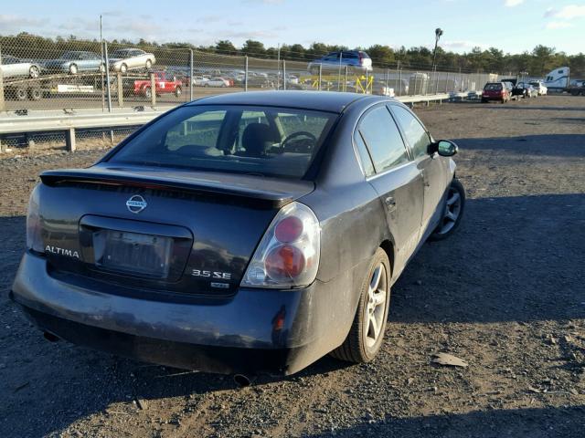 1N4BL11D15C105326 - 2005 NISSAN ALTIMA SE BLACK photo 4