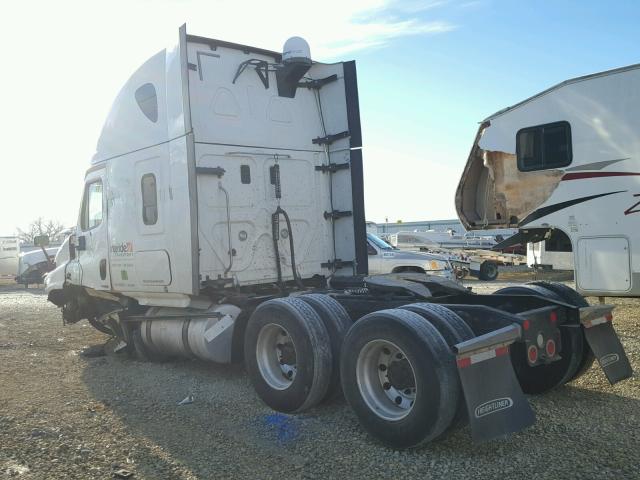 3AKJGLD59FSGF6367 - 2015 FREIGHTLINER CASCADIA 1 WHITE photo 3