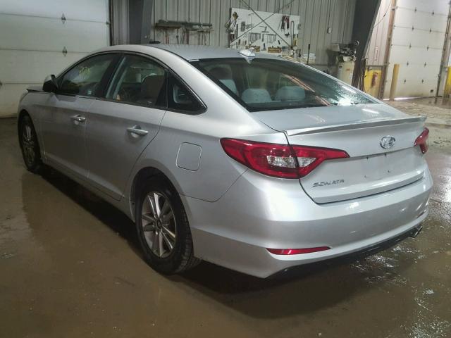 5NPE24AF5HH523135 - 2017 HYUNDAI SONATA SE SILVER photo 3