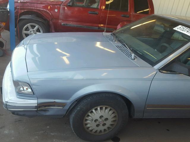 1G4AG55M0T6416880 - 1996 BUICK CENTUR LIM BLUE photo 9