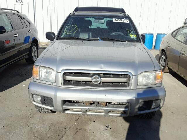 JN8DR09Y52W743452 - 2002 NISSAN PATHFINDER SILVER photo 9