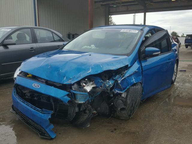 1FADP3F26FL238665 - 2015 FORD FOCUS SE BLUE photo 2