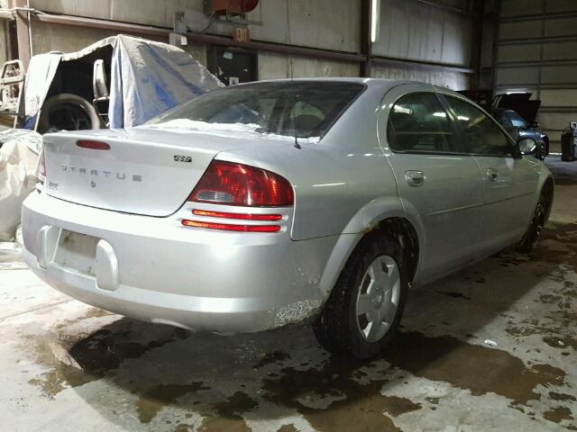 1B3EL46X35N530158 - 2005 DODGE STRATUS SILVER photo 4