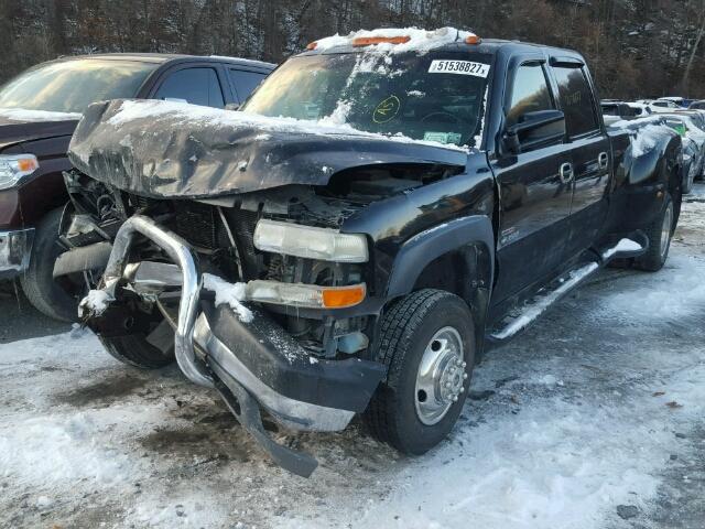 1GCJK33162F176197 - 2002 CHEVROLET SILVERADO BLACK photo 2