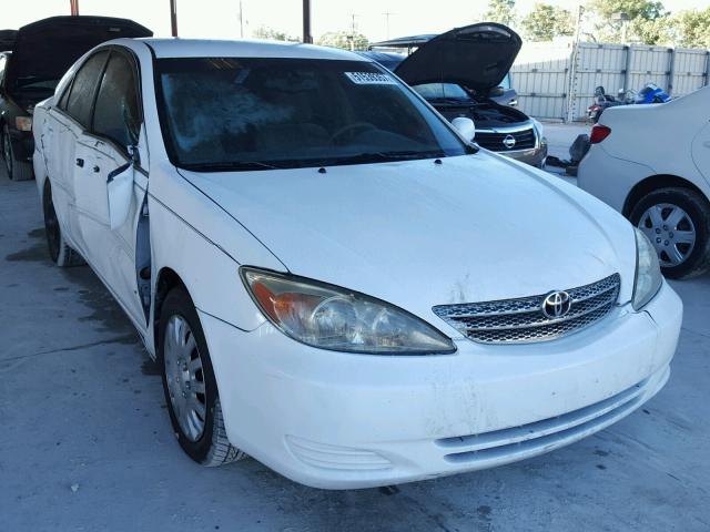 4T1BE32K92U054317 - 2002 TOYOTA CAMRY LE WHITE photo 1