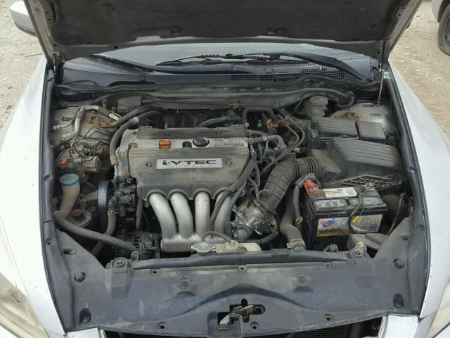 JHMCM563X3C007927 - 2003 HONDA ACCORD LX SILVER photo 7