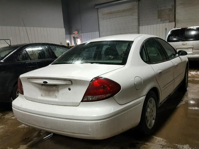 1FAFP53U77A201938 - 2007 FORD TAURUS SE WHITE photo 4