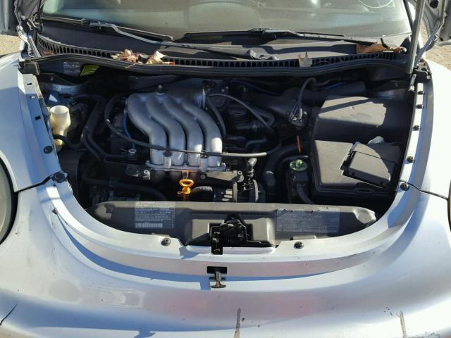 3VWCC21C2YM406652 - 2000 VOLKSWAGEN NEW BEETLE 银色 照片 7
