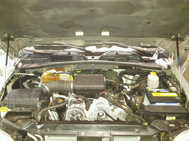 1J4GL58K22W179693 - 2002 JEEP LIBERTY LI SILVER photo 7