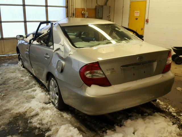 4T1BE32K83U765833 - 2003 TOYOTA CAMRY LE SILVER photo 3