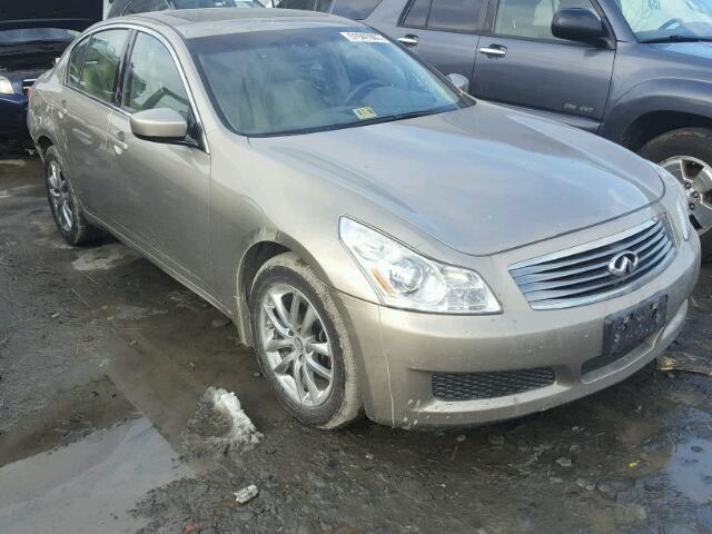 JNKCV61F89M353059 - 2009 INFINITI G37 GOLD photo 1