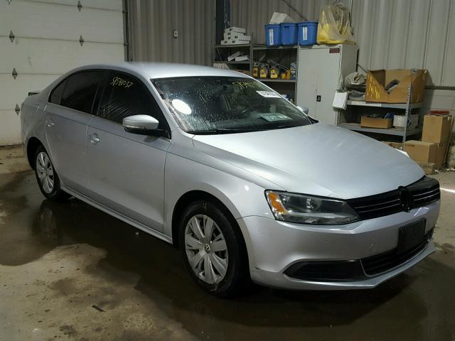 3VWDP7AJ7DM293960 - 2013 VOLKSWAGEN JETTA SE SILVER photo 1