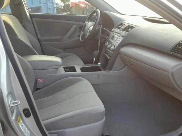 4T1BE46K27U509578 - 2007 TOYOTA CAMRY LE A SILVER photo 5