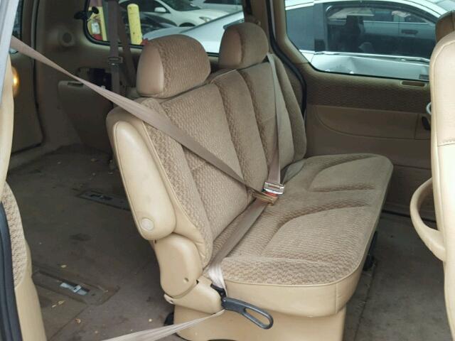 1P4GP44G2YB593929 - 2000 PLYMOUTH GRAND VOYA WHITE photo 6