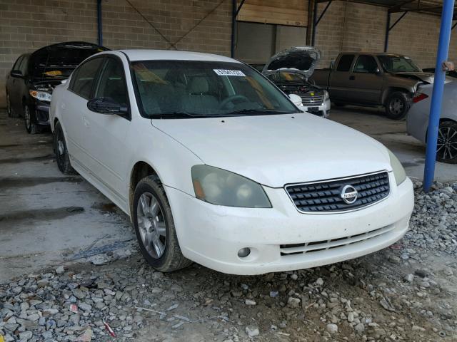 1N4AL11D15C104575 - 2005 NISSAN ALTIMA S WHITE photo 1