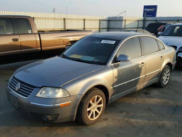 WVWPD63B34P208860 - 2004 VOLKSWAGEN PASSAT GLS GRAY photo 2