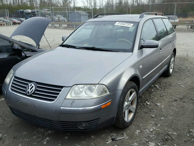 WVWYH63B54E002315 - 2004 VOLKSWAGEN PASSAT GLX SILVER photo 2