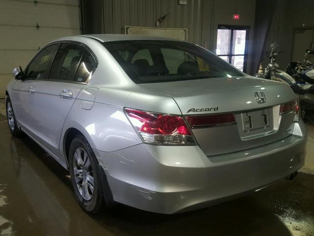 1HGCP2F66CA184800 - 2012 HONDA ACCORD SE SILVER photo 3