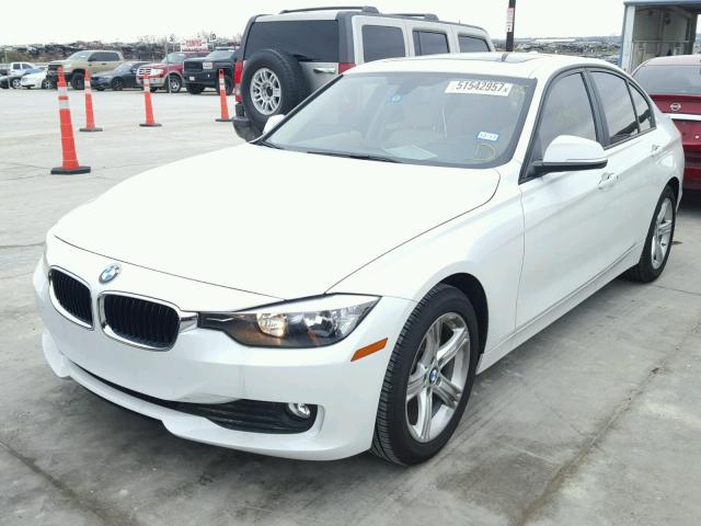 WBA3B1C53EPV79730 - 2014 BMW 320 I WHITE photo 2