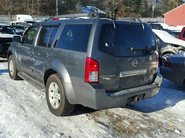 5N1AR18W06C604370 - 2006 NISSAN PATHFINDER GRAY photo 3