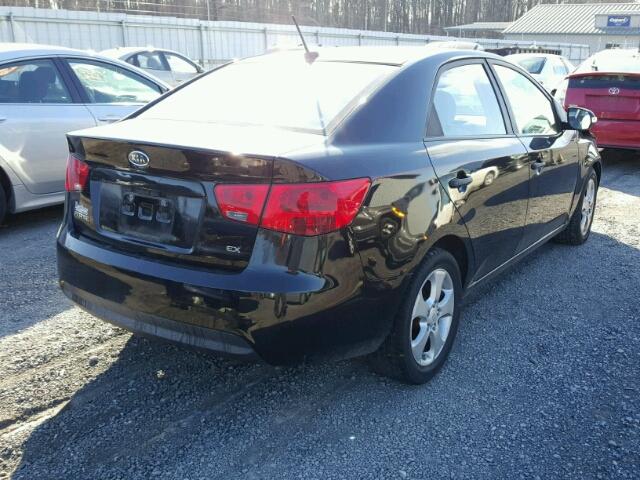 KNAFU4A23A5110323 - 2010 KIA FORTE EX BLACK photo 4