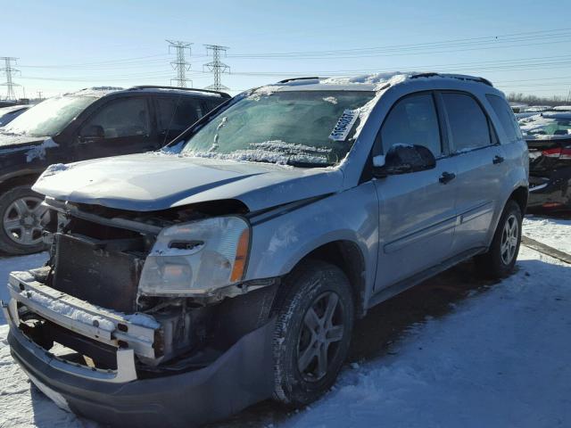 2CNDL13F756022151 - 2005 CHEVROLET EQUINOX LS SILVER photo 2