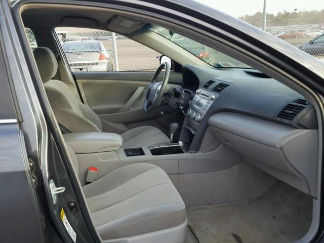 4T1BE46K89U265874 - 2009 TOYOTA CAMRY BASE GRAY photo 5