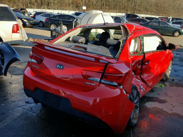 KNAFW6A35D5704558 - 2013 KIA FORTE SX RED photo 4