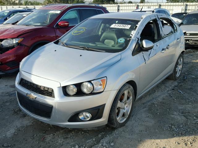 1G1JE5SH0D4173093 - 2013 CHEVROLET SONIC LTZ SILVER photo 2