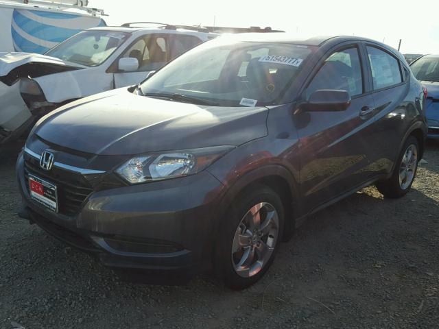 3CZRU5H32JG700195 - 2018 HONDA HR-V LX GRAY photo 2