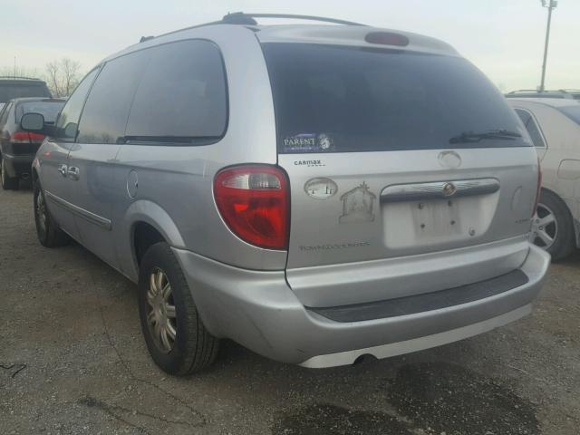 2A4GP54L47R175566 - 2007 CHRYSLER TOWN & COU SILVER photo 3