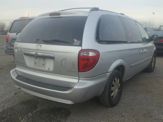 2A4GP54L47R175566 - 2007 CHRYSLER TOWN & COU SILVER photo 4