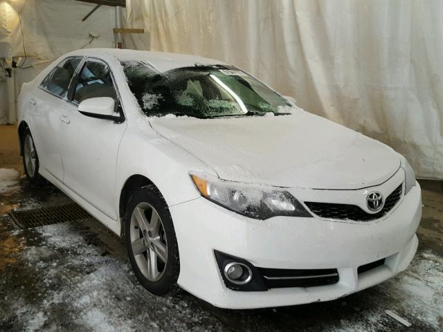 4T1BF1FK3EU868835 - 2014 TOYOTA CAMRY L WHITE photo 1