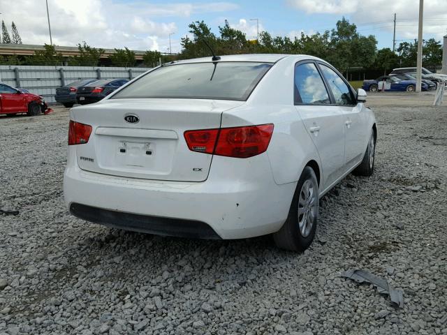 KNAFU4A21C5555193 - 2012 KIA FORTE EX WHITE photo 4