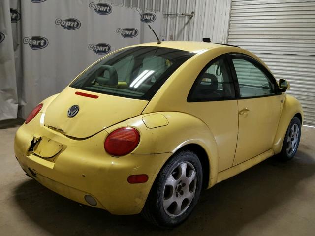 3VWCF21C1YM412773 - 2000 VOLKSWAGEN NEW BEETLE YELLOW photo 4