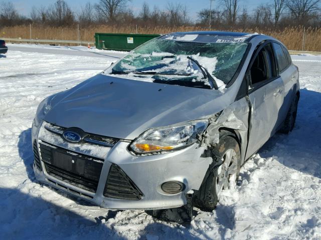 1FADP3K29EL336030 - 2014 FORD FOCUS SE SILVER photo 2