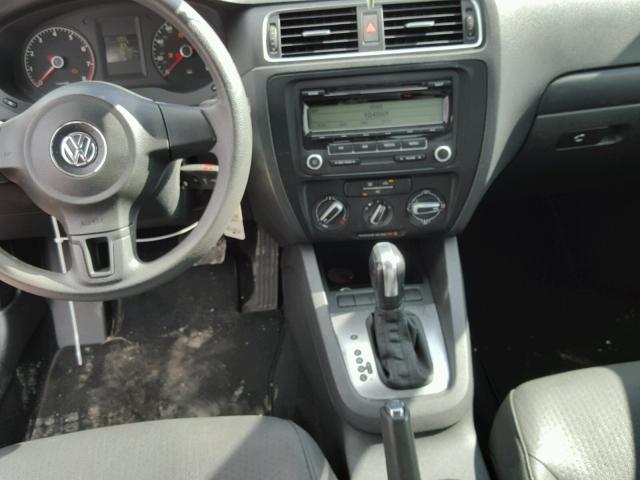 3VWDZ7AJ9BM355687 - 2011 VOLKSWAGEN JETTA SE 红色 照片 9