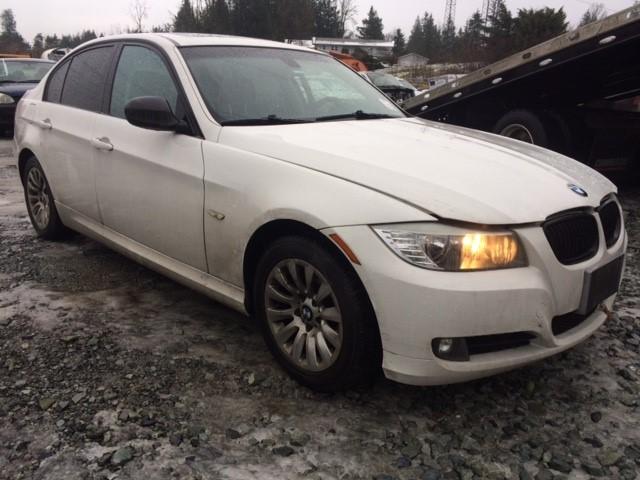 WBAPG73509A401174 - 2009 BMW 323 I WHITE photo 1