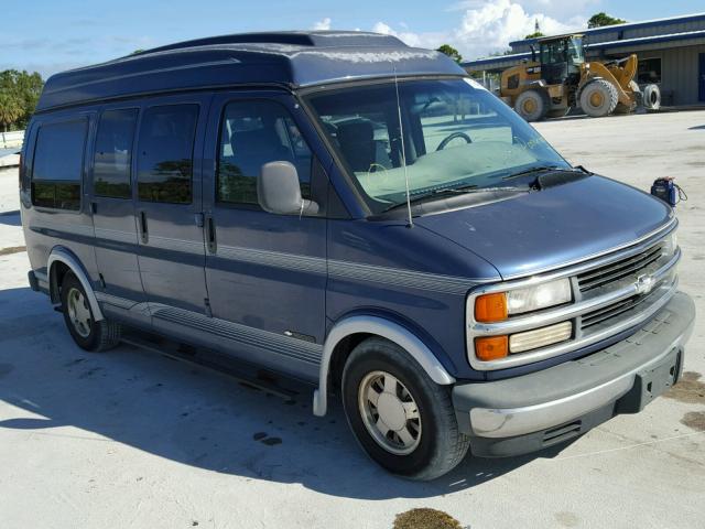 1GBFG15M2V1072038 - 1997 CHEVROLET EXPRESS G1 BLUE photo 1