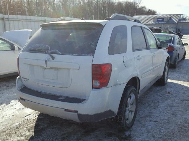 2CKDL33F886315814 - 2008 PONTIAC TORRENT WHITE photo 4