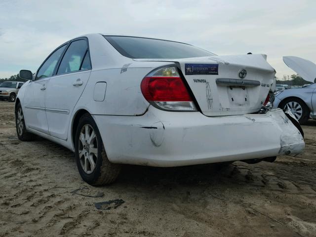4T1BF30K35U087981 - 2005 TOYOTA CAMRY LE თეთრი ფოტო 3