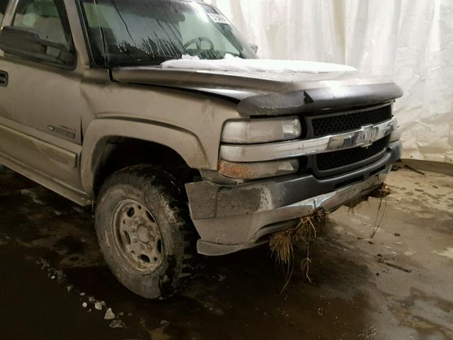 1GCHK29132E118523 - 2002 CHEVROLET SILVERADO SILVER photo 9