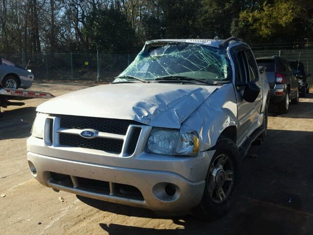 1FMZU77K84UA43555 - 2004 FORD EXPLORER S WHITE photo 2